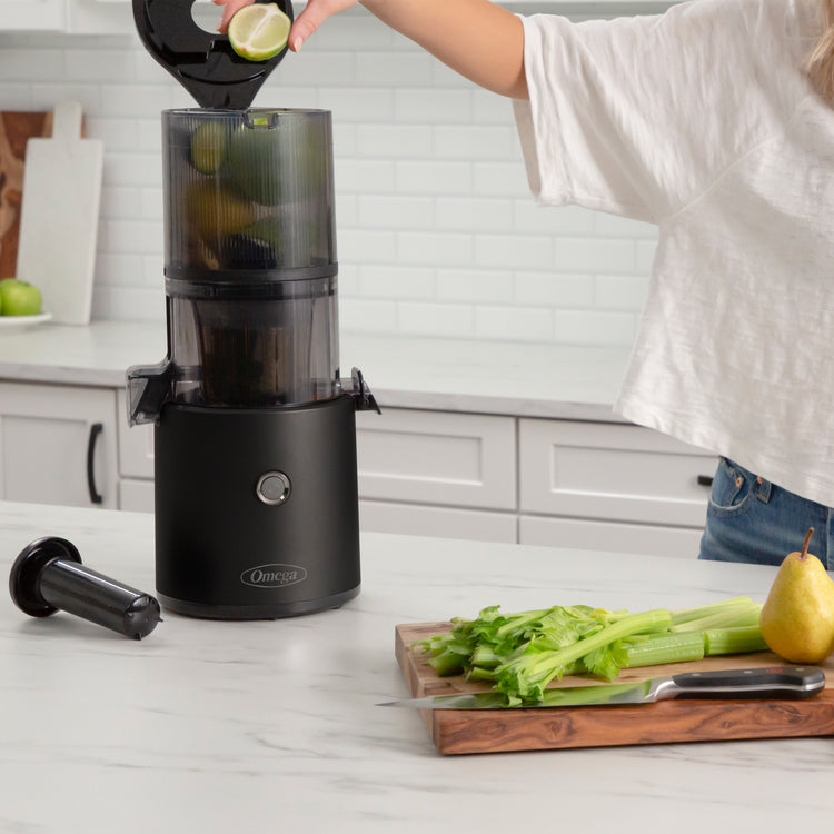 Omega Effortless™ Batch Juicer, 2L Capacity, in Black