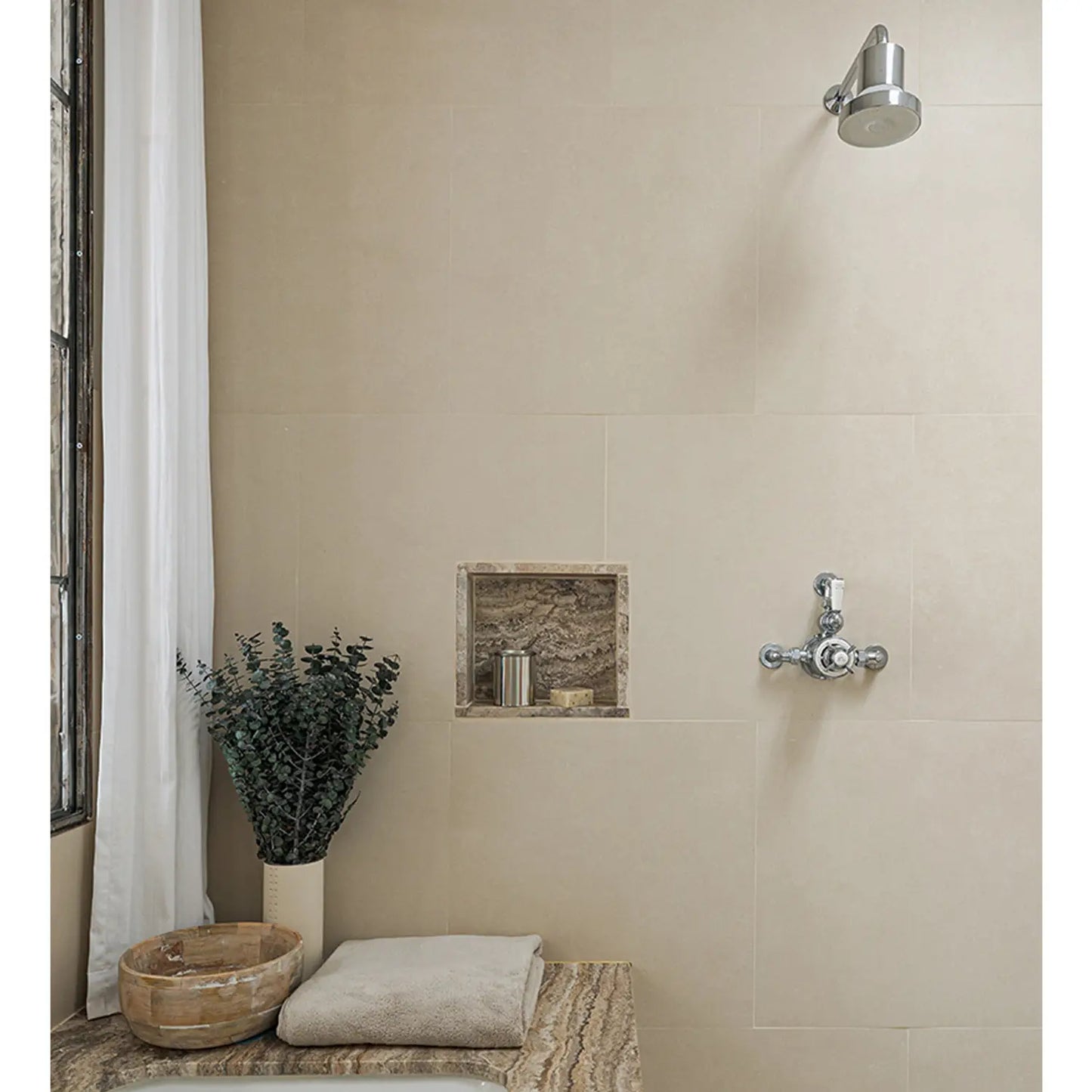 THE FILTERED SHOWERHEAD